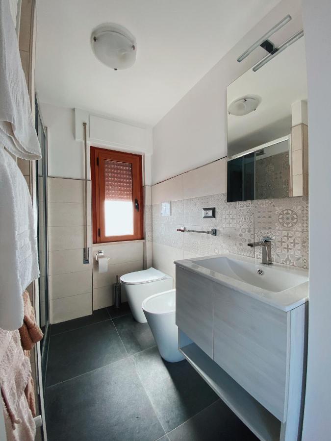 Terrazza Delle Rose Apartment Nettuno Luaran gambar